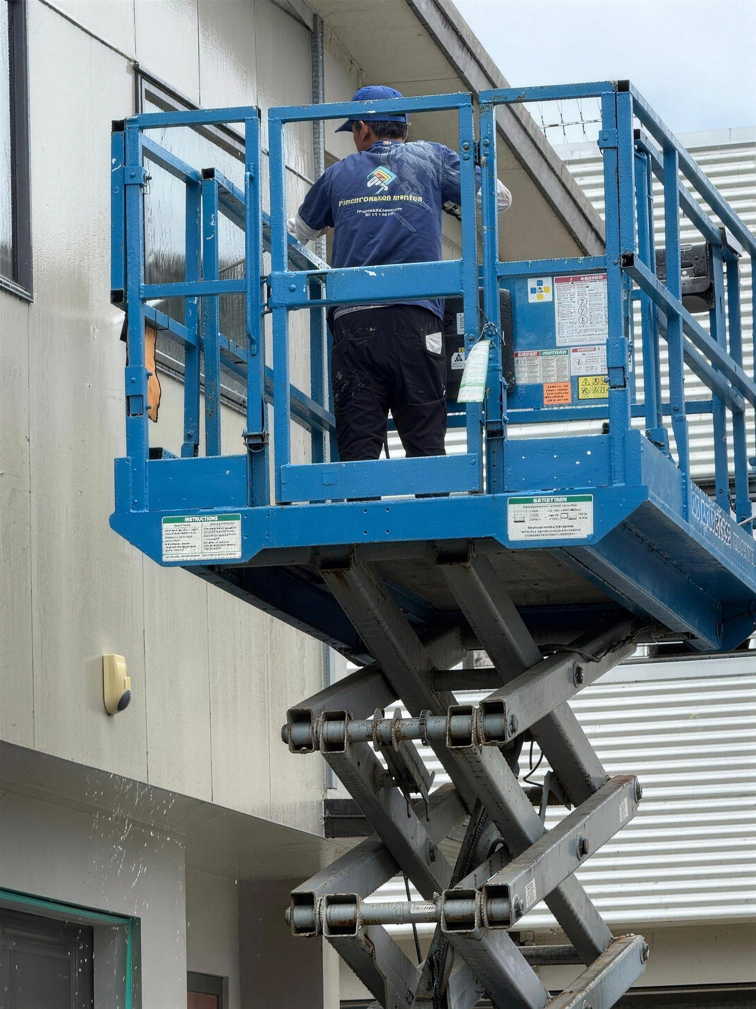 Apartment Building Wash & Exterior Repaint